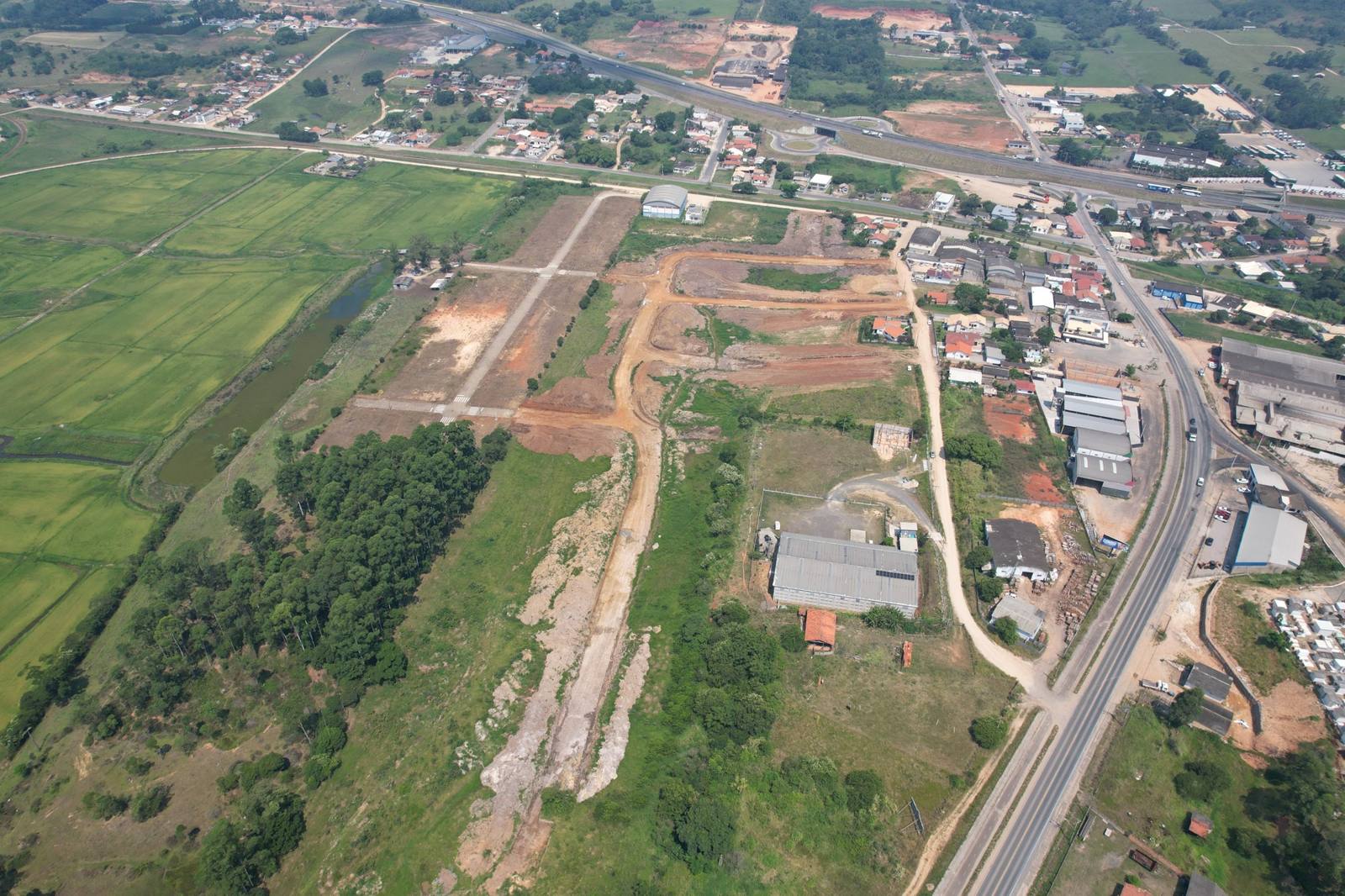 Loteamento Lucia Gabriel, acesso pela rodovia
